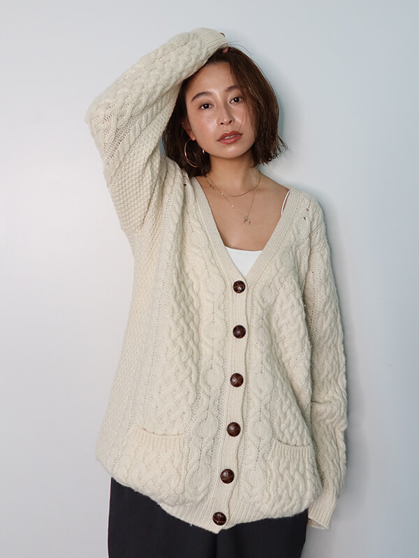 Vintage Cable knit cardigan 948
